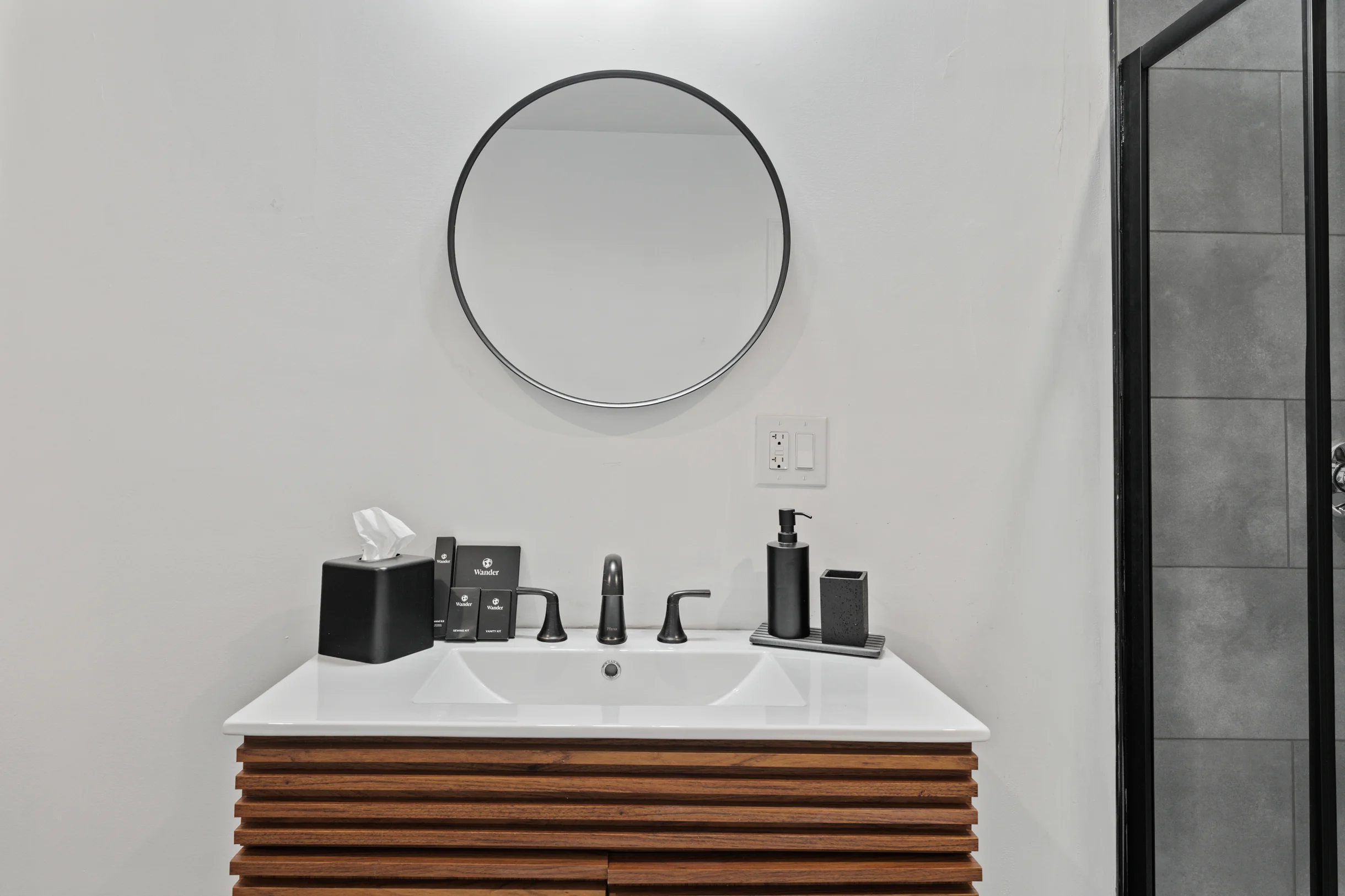 Wander Cuttyhunk Waterfront #38