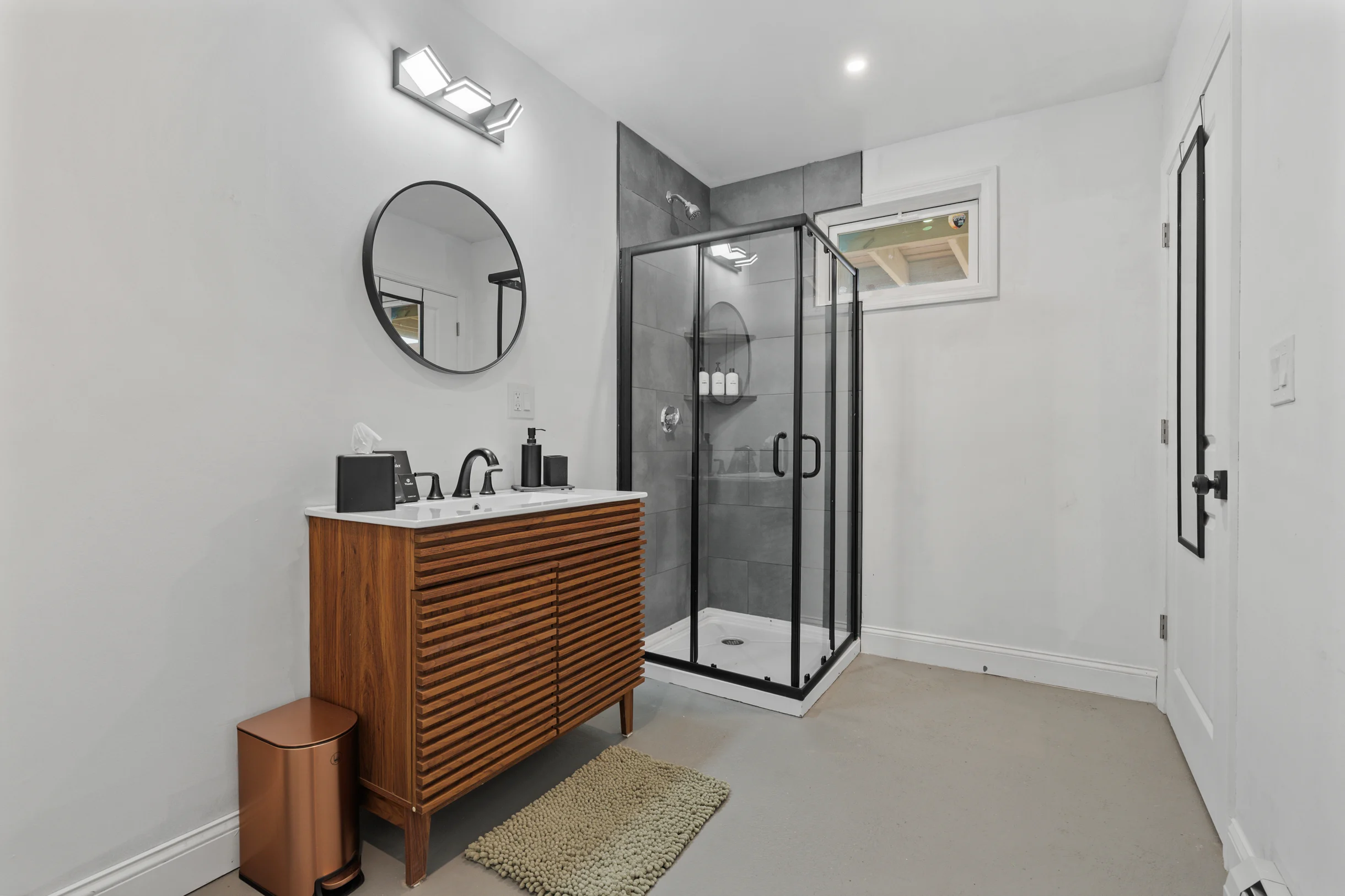 Wander Cuttyhunk Waterfront #27