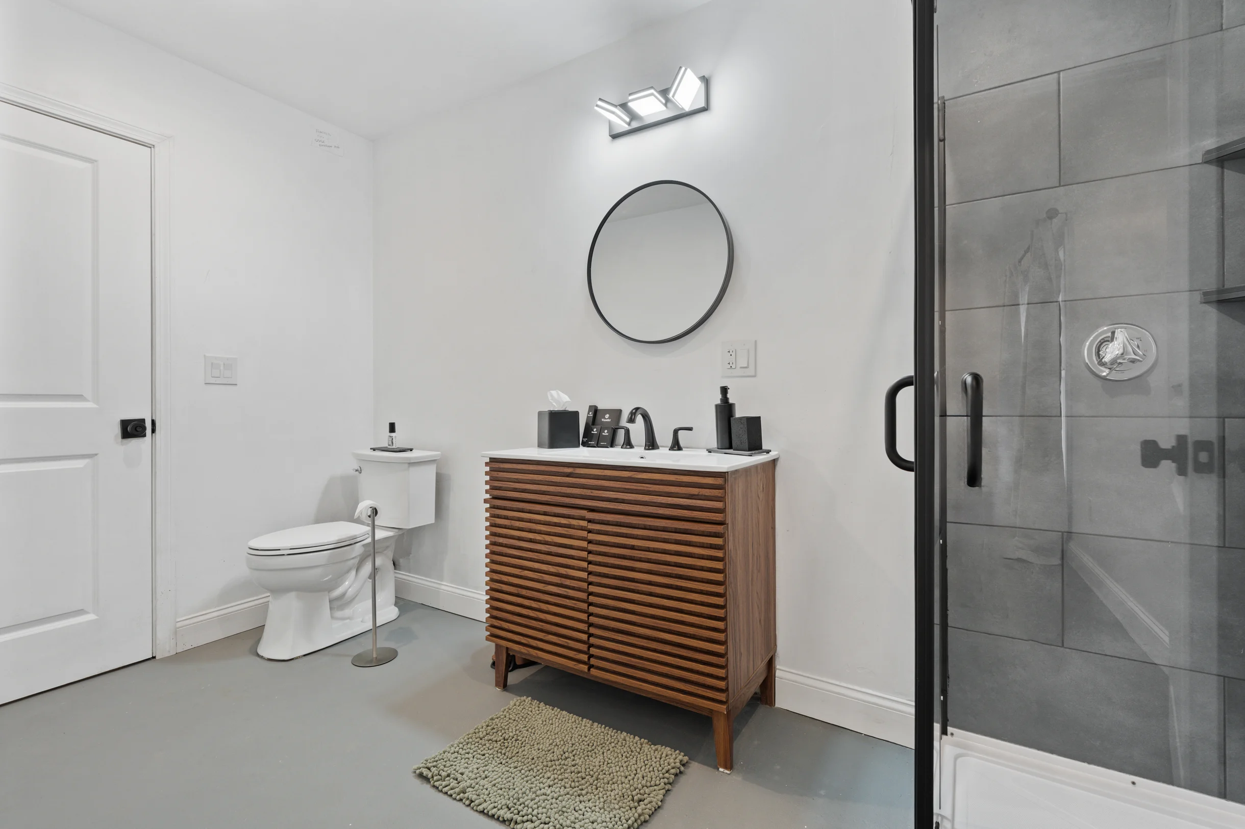 Wander Cuttyhunk Waterfront #15