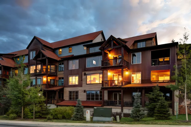 Wander Park City Pines #4