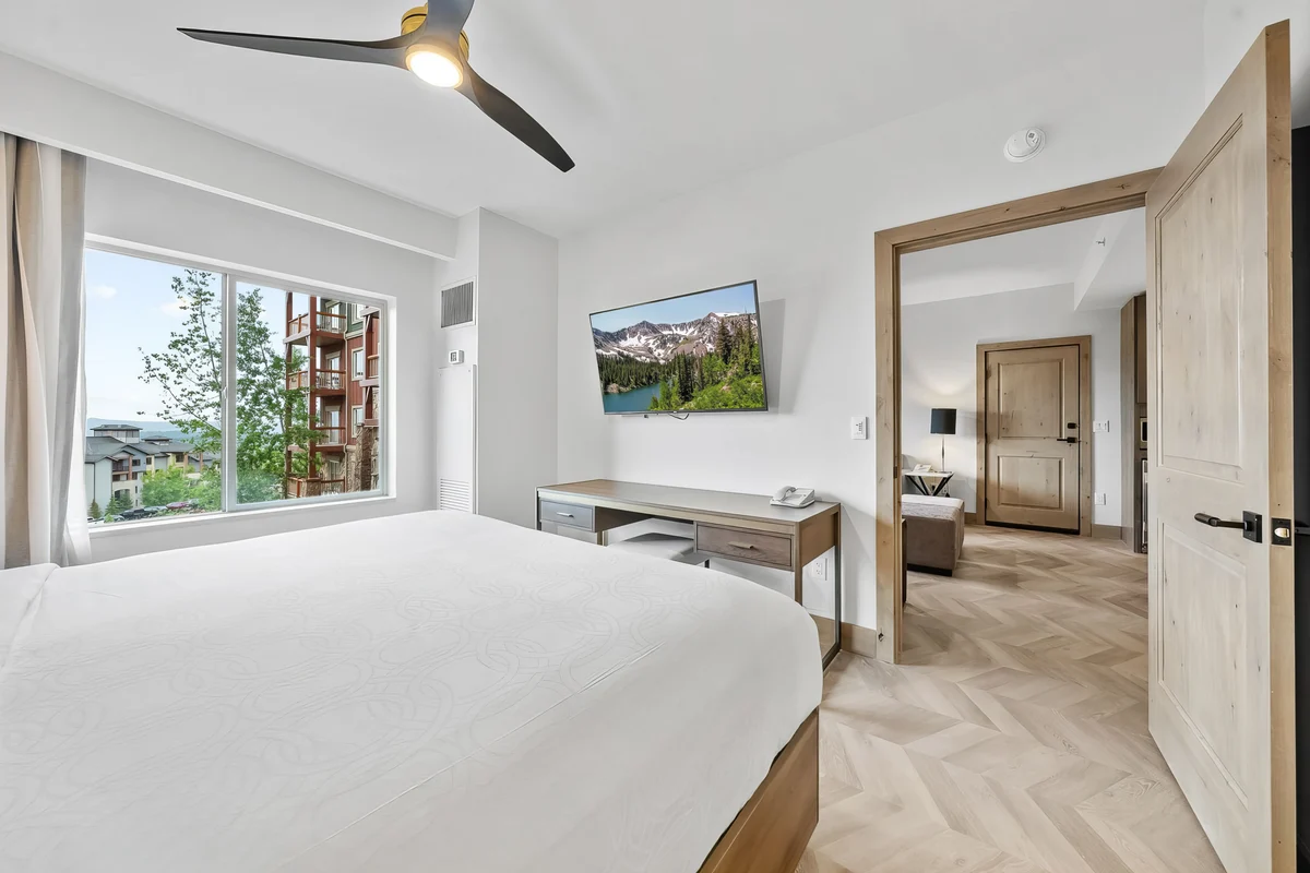 Wander Park City Canyonside