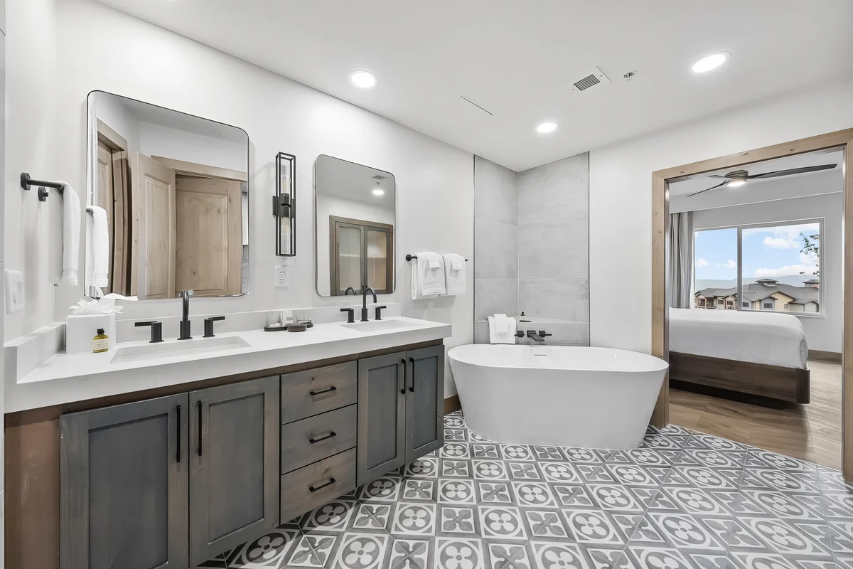 Wander Park City Canyonside