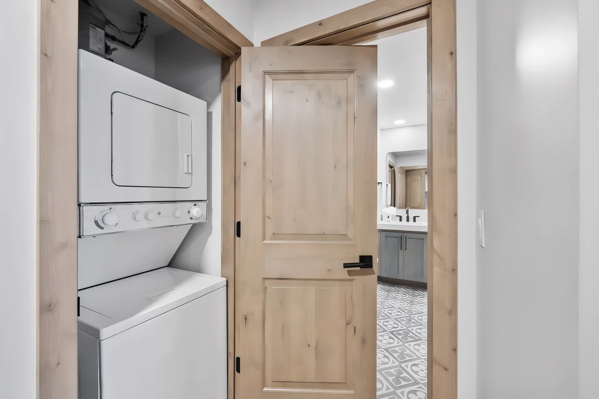 Wander Park City Canyonside