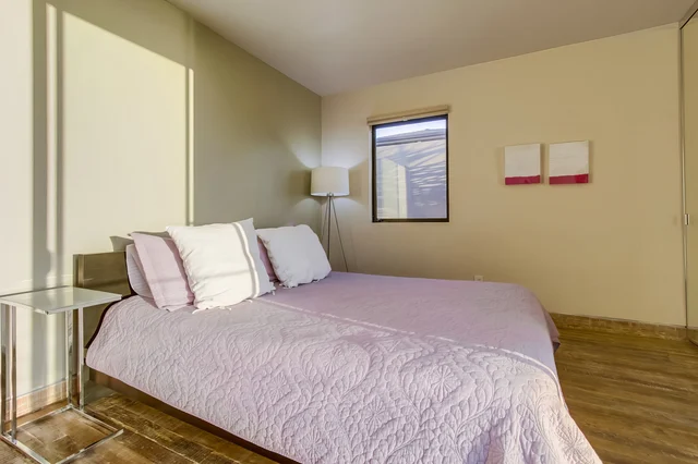 Bedroom 3 image 1