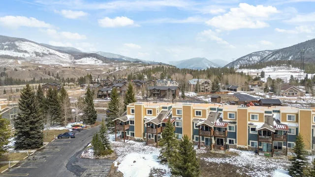 Wander Dillon Sapphire #4