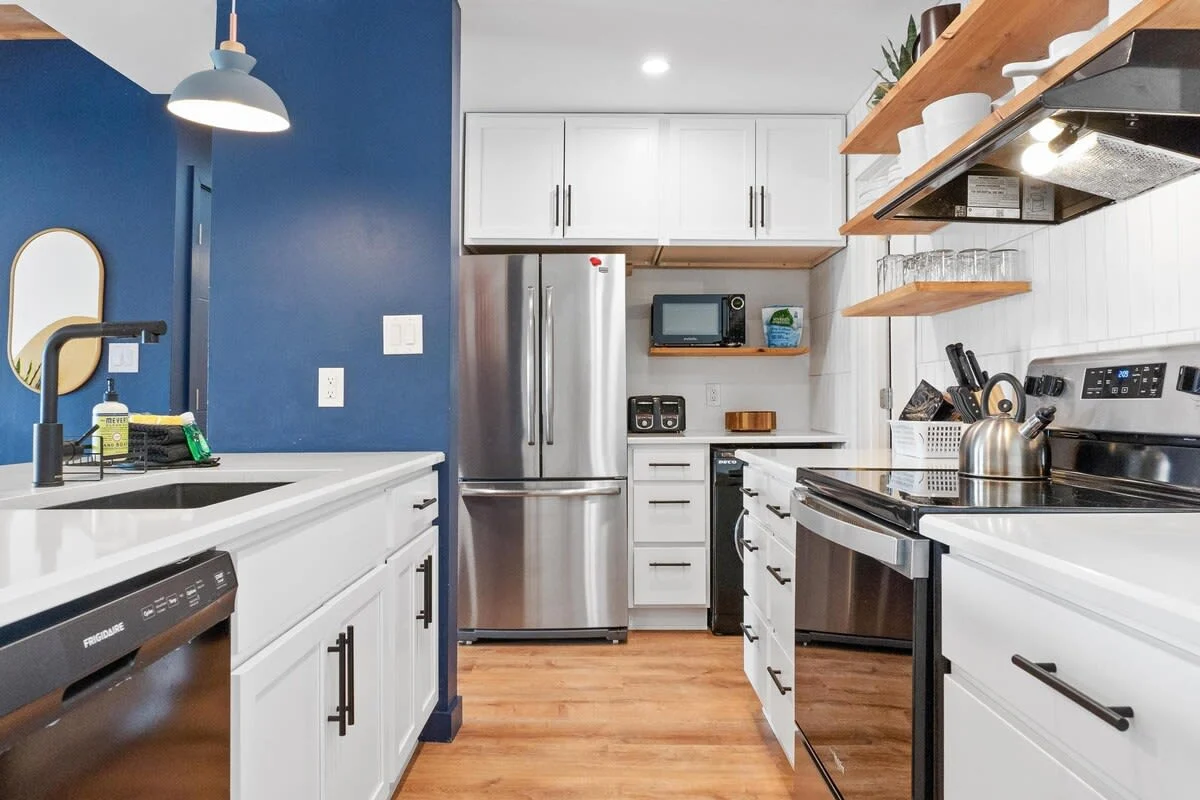 Wander Dillon Sapphire