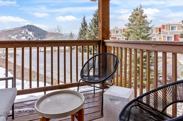 Wander Dillon Sapphire #2