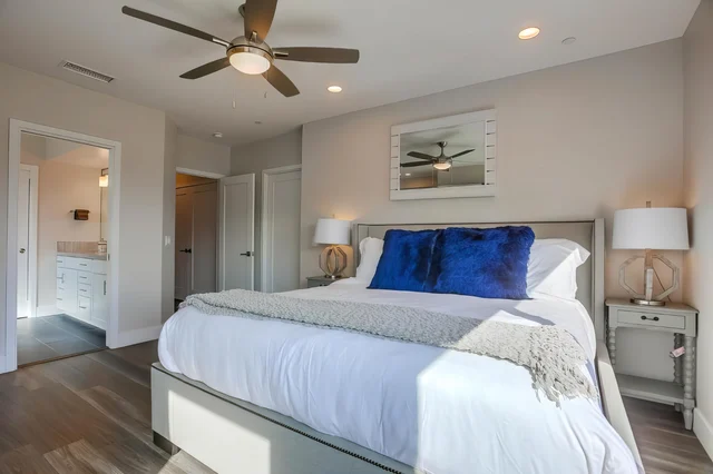 Bedroom 1 image 1