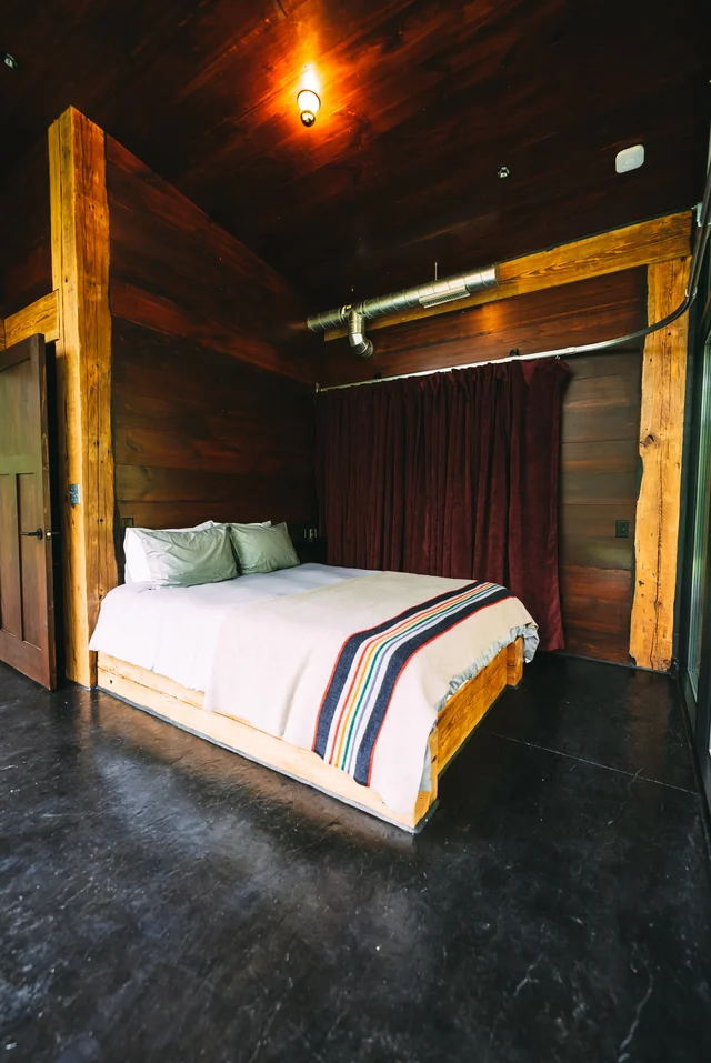 Bedroom 3 image 1