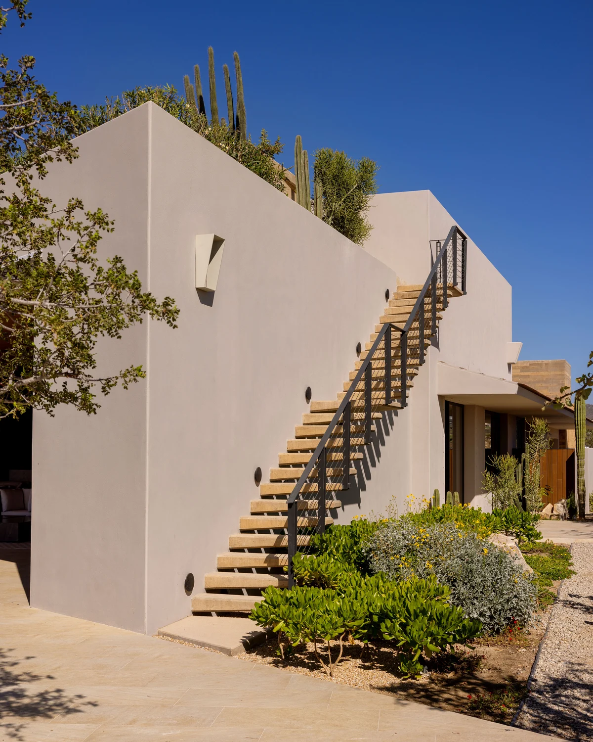 Luxury Beach Estate Oasis in Diamante – Sleeps 20