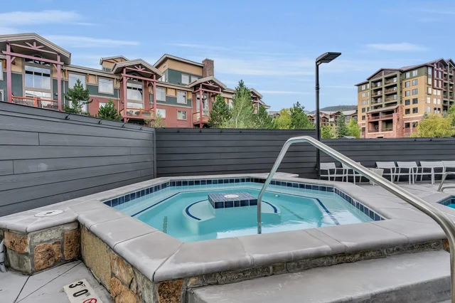 Wander Park City Horizon #2