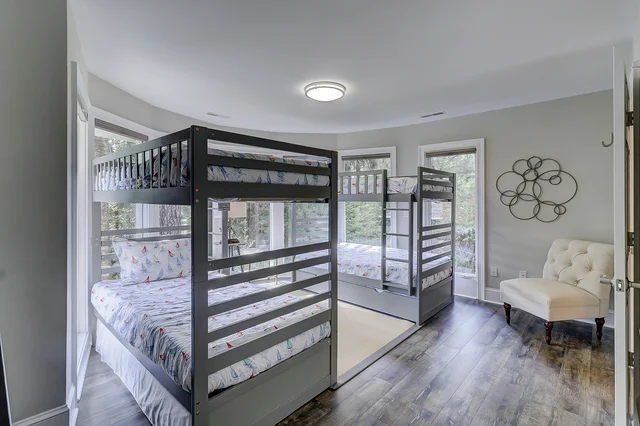 Bunk Bedroom 1 image 1