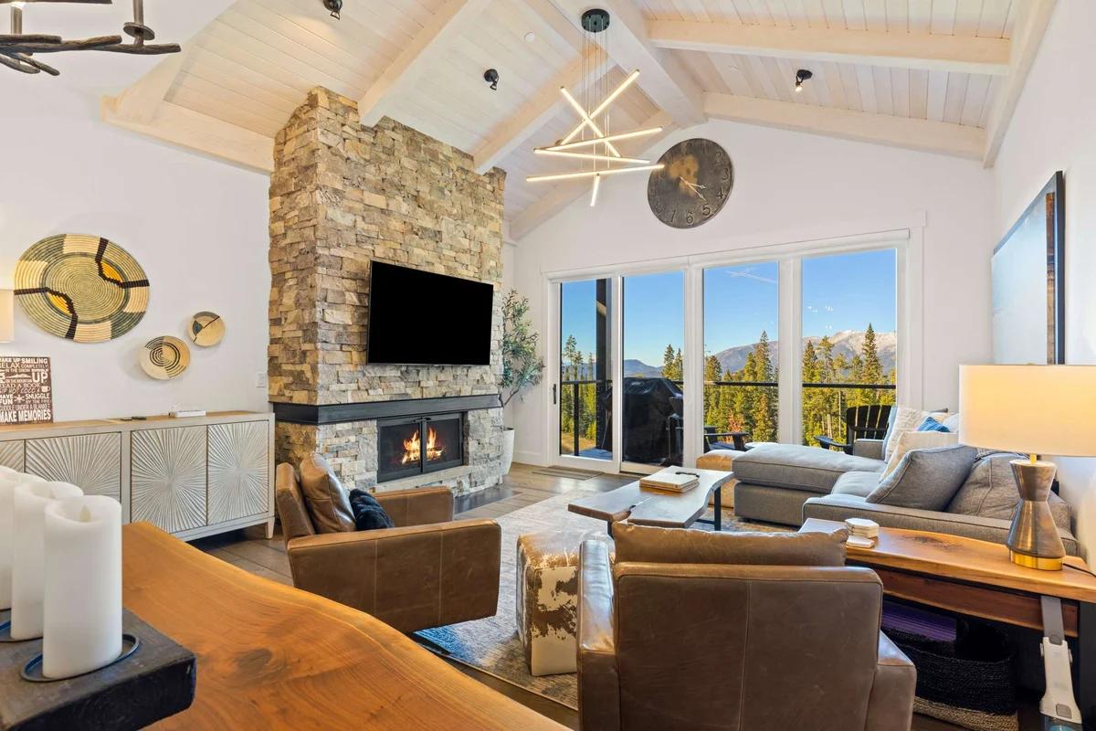 Wander Big Sky Mountain