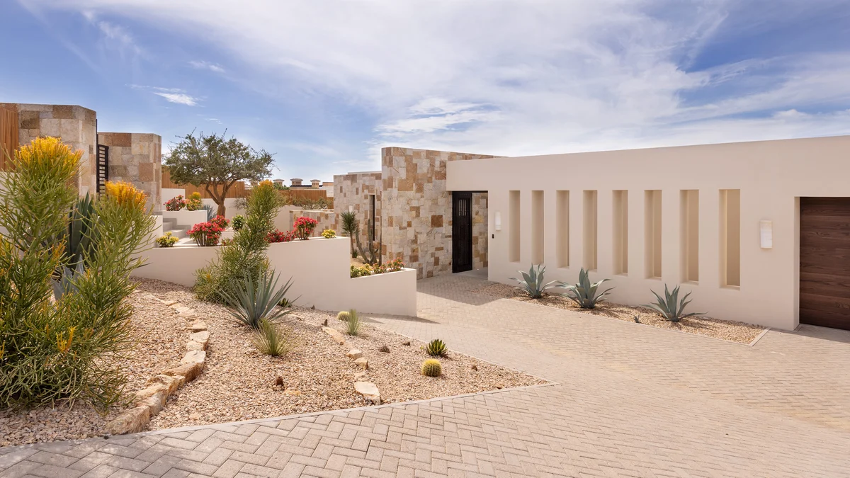 Wander Cabo Solstice