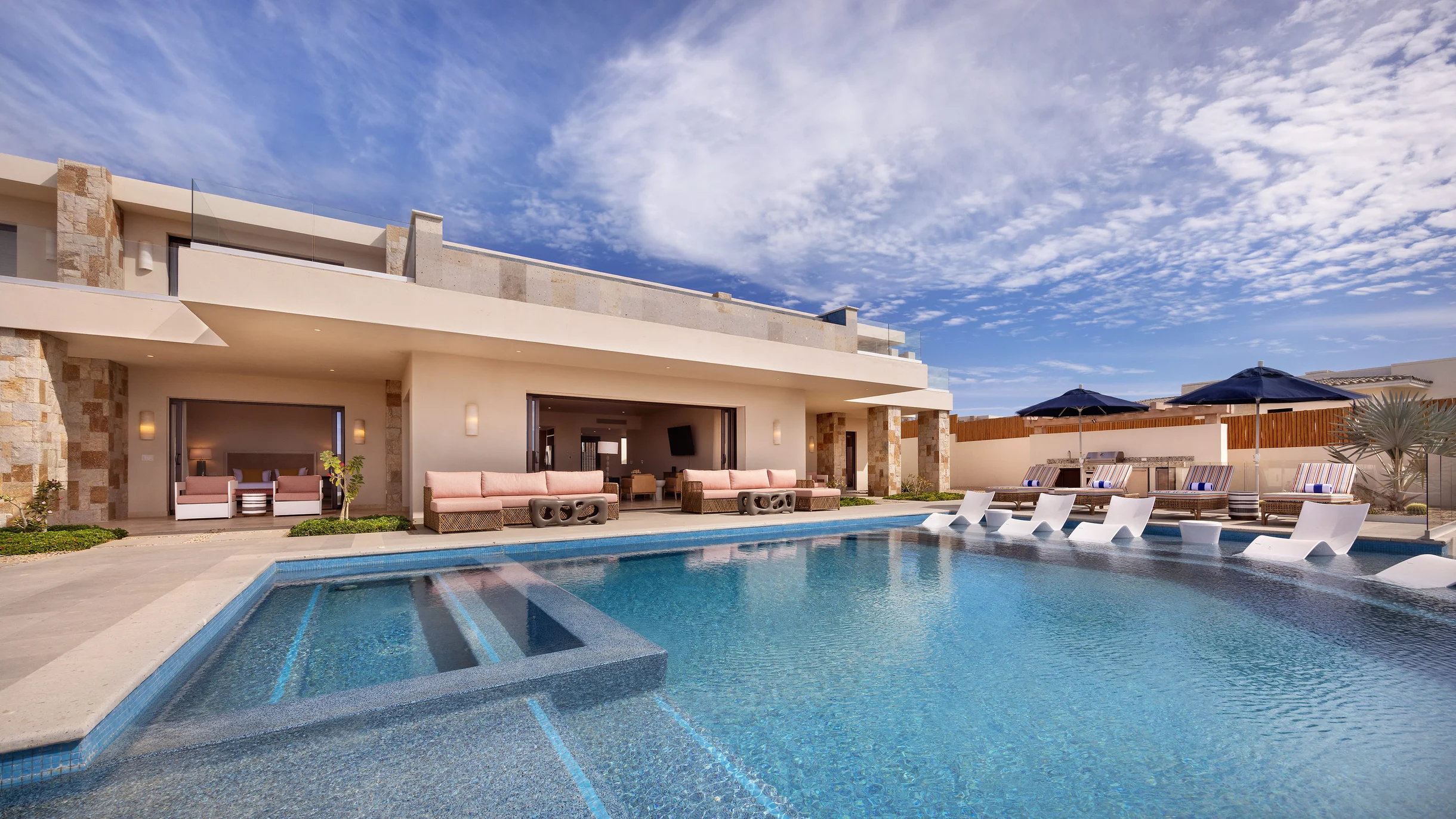 Wander Cabo Solstice