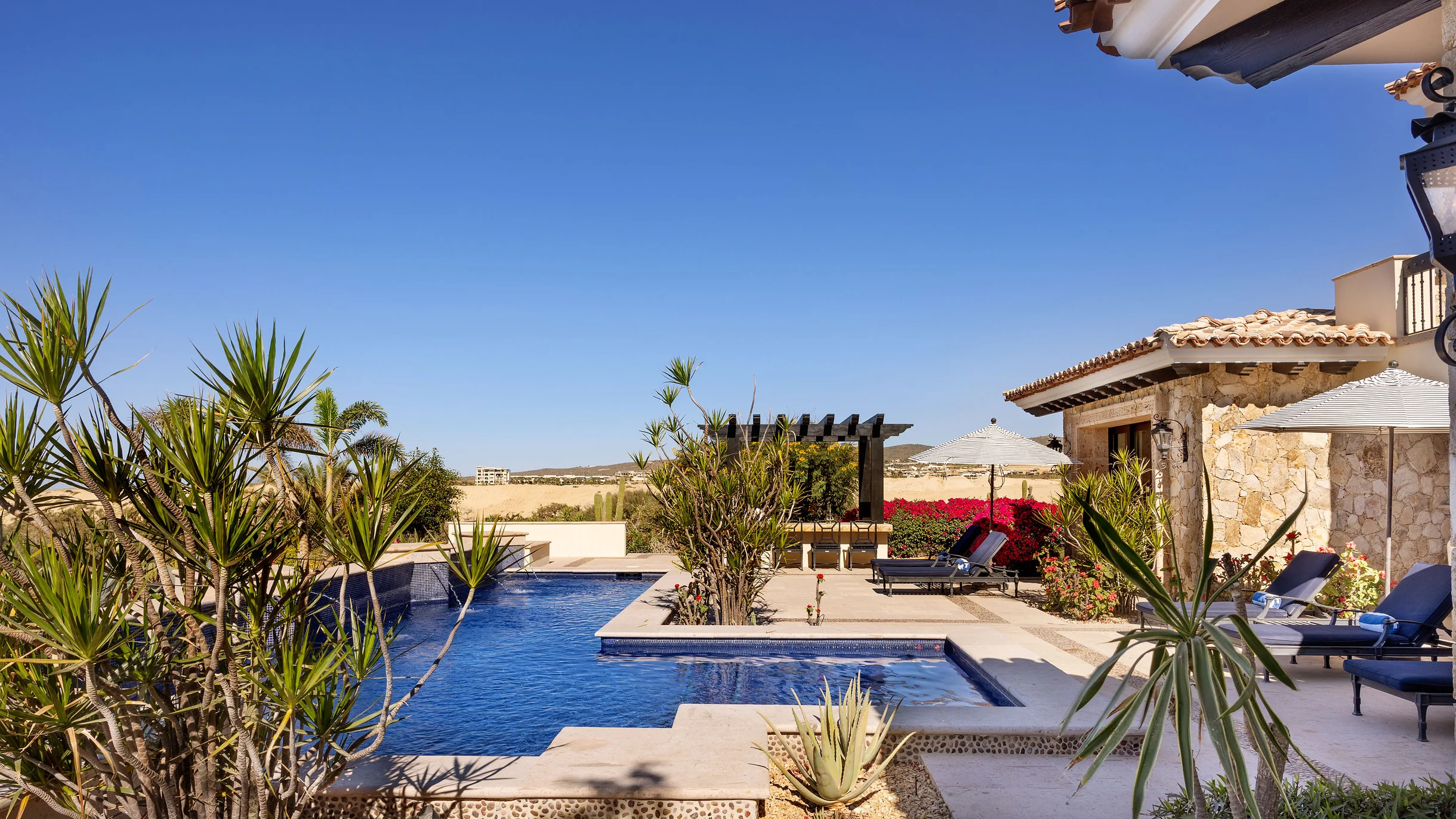 Exclusive 5-BR Golf Villa: Featuring Cart & Private Transport! #35
