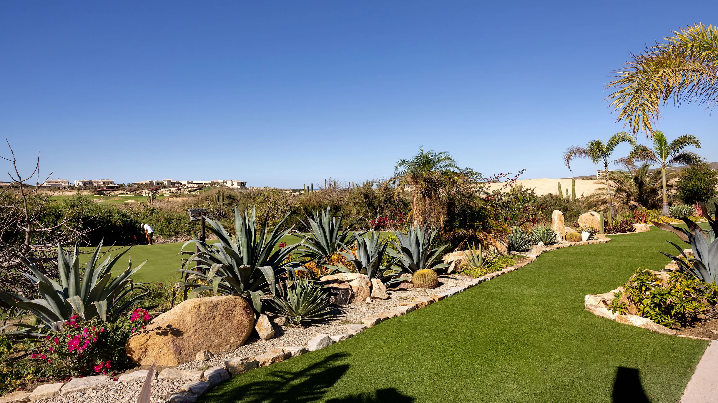 Exclusive 5-BR Golf Villa: Featuring Cart & Private Transport! #11