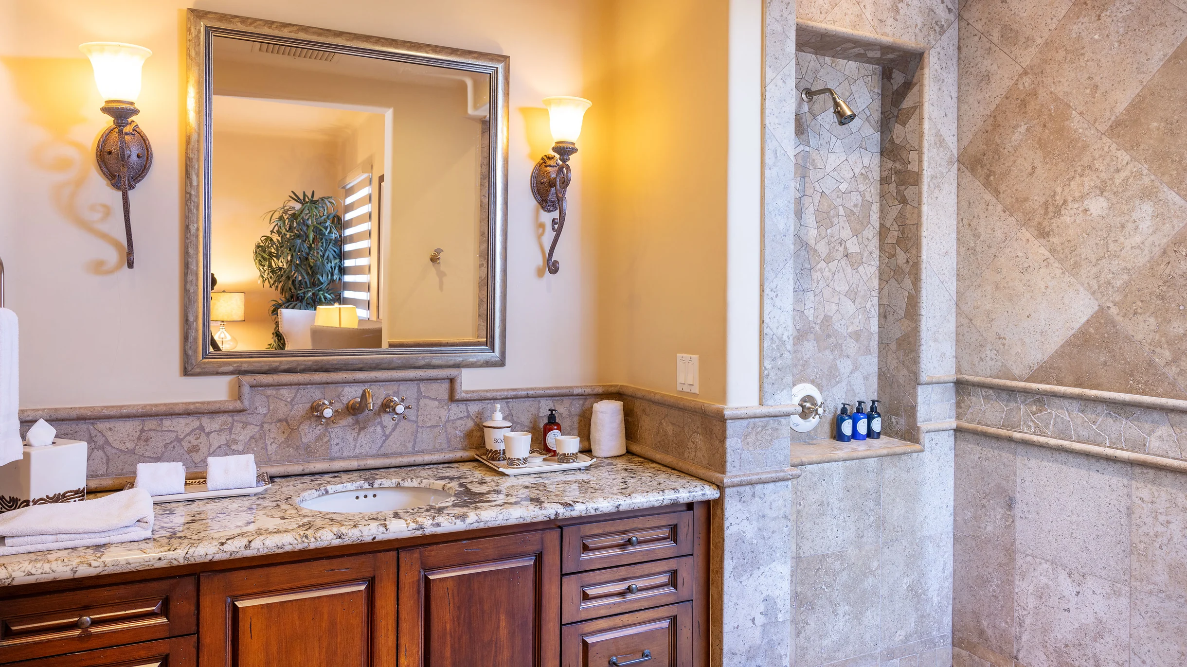 Exclusive 5-BR Golf Villa: Featuring Cart & Private Transport! #15