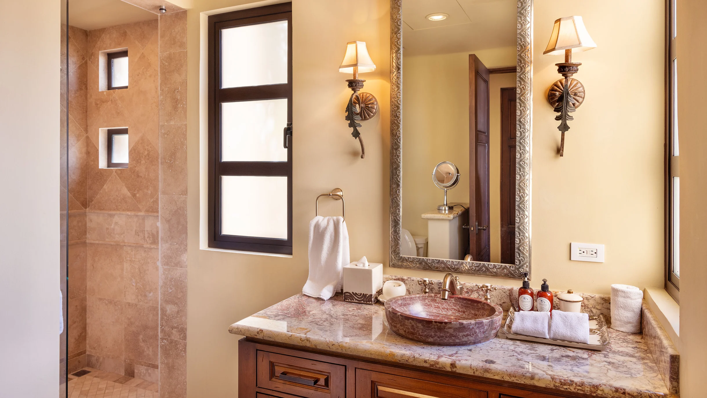 Exclusive 5-BR Golf Villa: Featuring Cart & Private Transport! #20