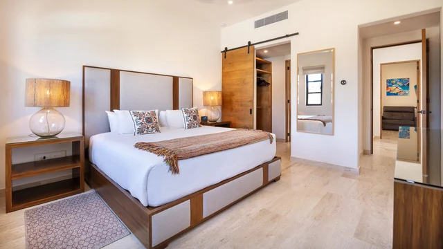 Bedroom 1 image 1