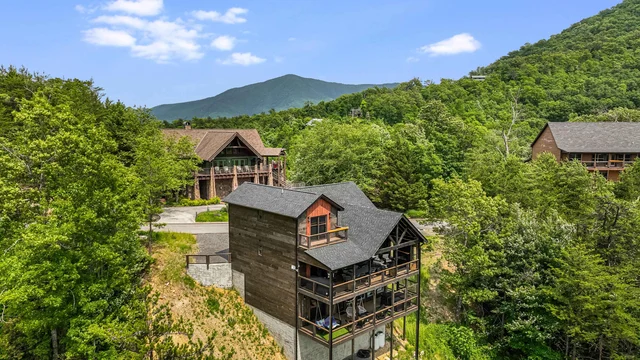 Wander Sevierville Smokies #5