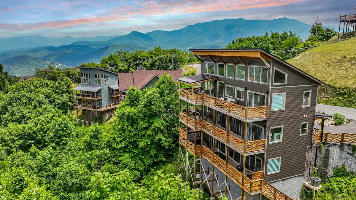 Wander Gatlinburg Smokies