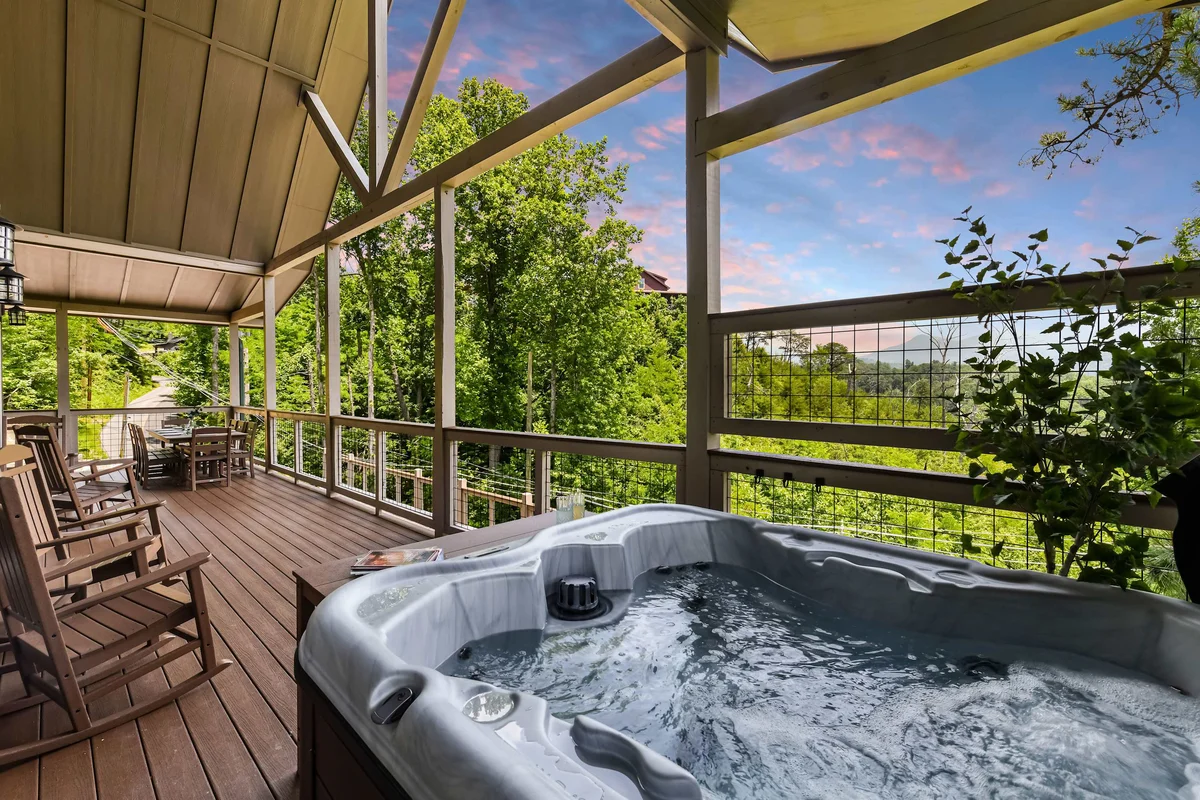 Wander Gatlinburg Peak