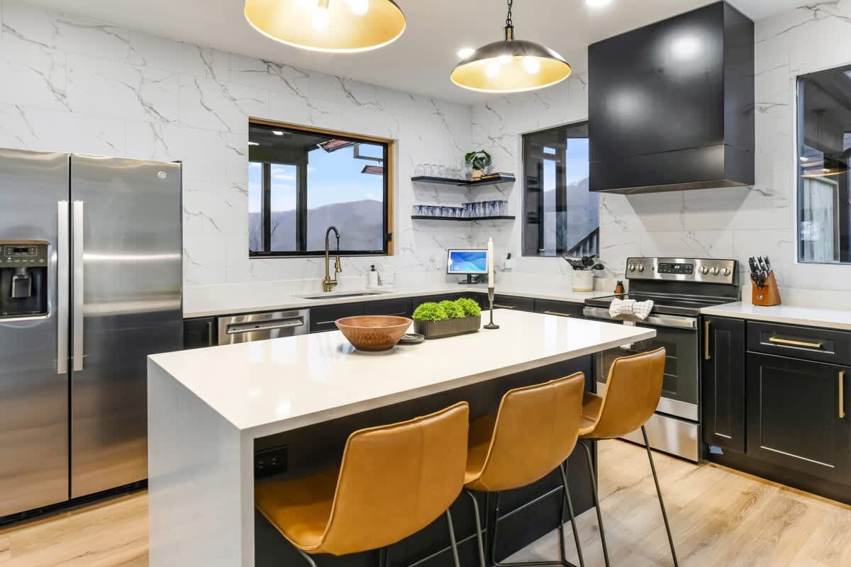 Wander Sevierville Pines