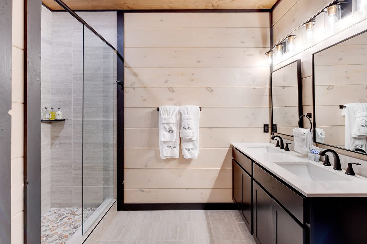 Wander Sevierville Glade