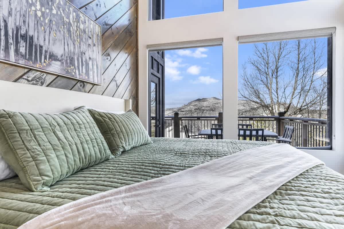 Wander Sevierville Crest #22