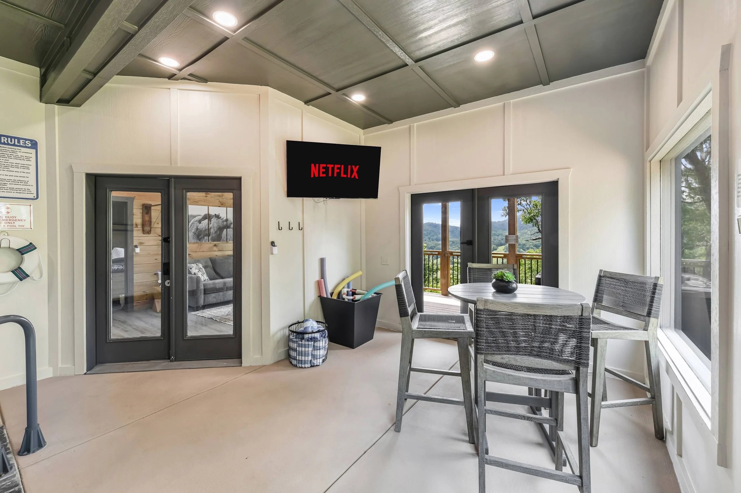 Wander Sevierville Crest #10