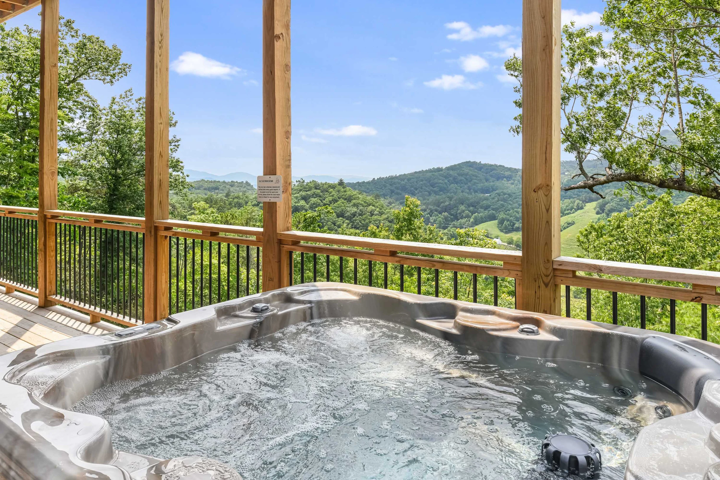 Wander Sevierville Crest #26