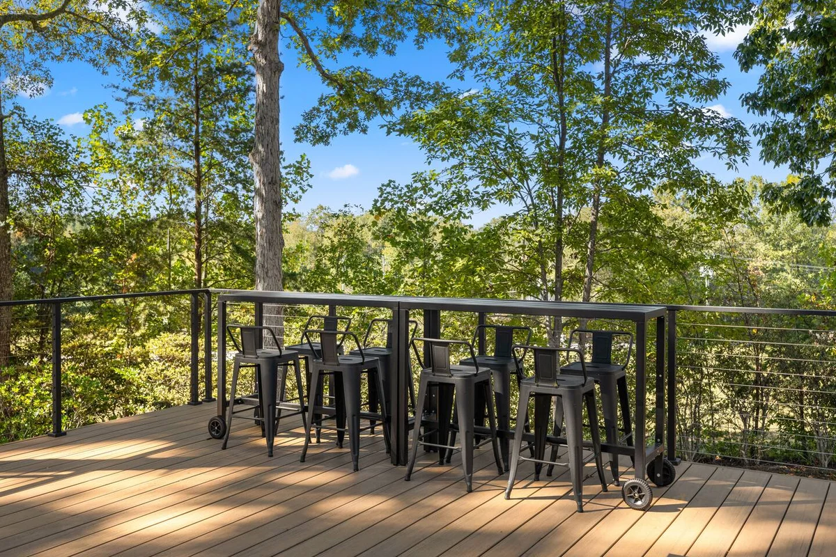 Wander Travelers Nest Cabin