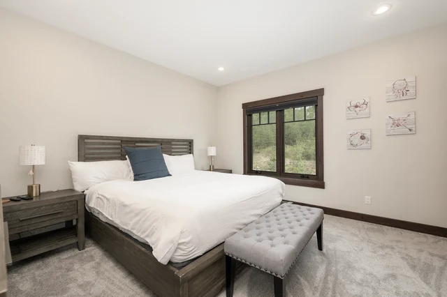 Bedroom 3 image 1