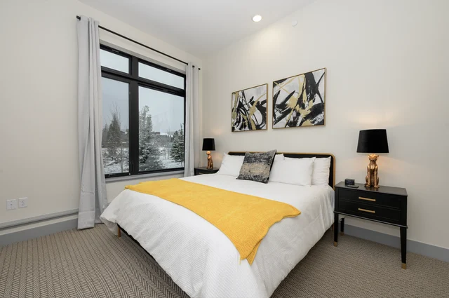 Bedroom 1 image 1