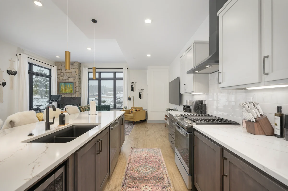 Wander Winter Park Timber