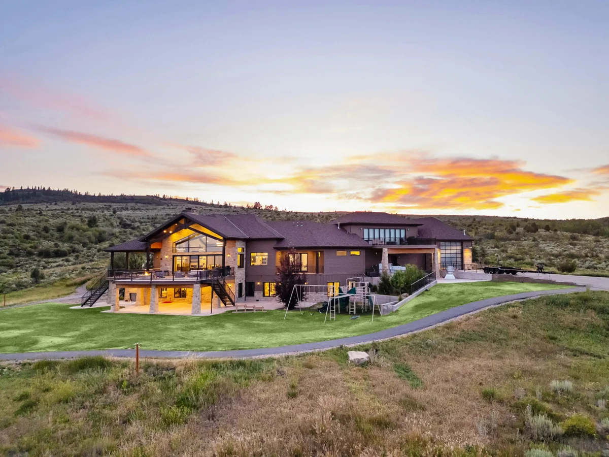 Glenn Haven | Luxury Large Group Getaway Sleeps 60