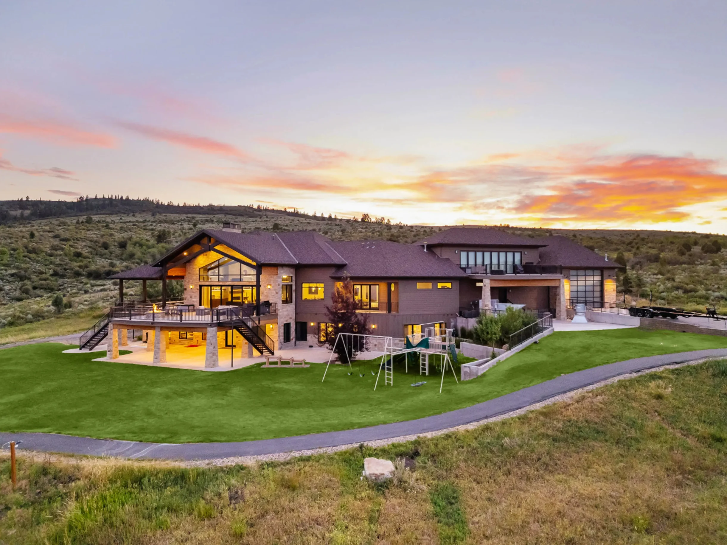 Glenn Haven | Luxury Large Group Getaway Sleeps 60 #108