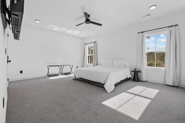 Bedroom 1 image 1