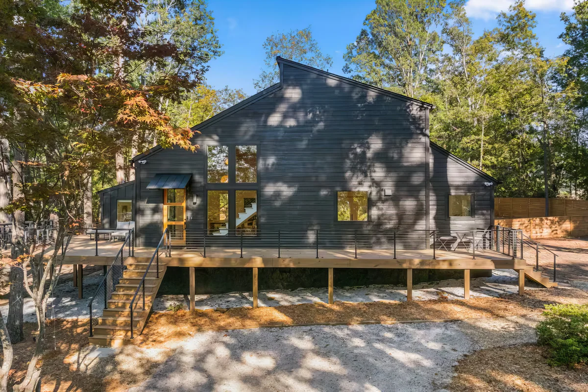 Wander Travelers Nest Cabin