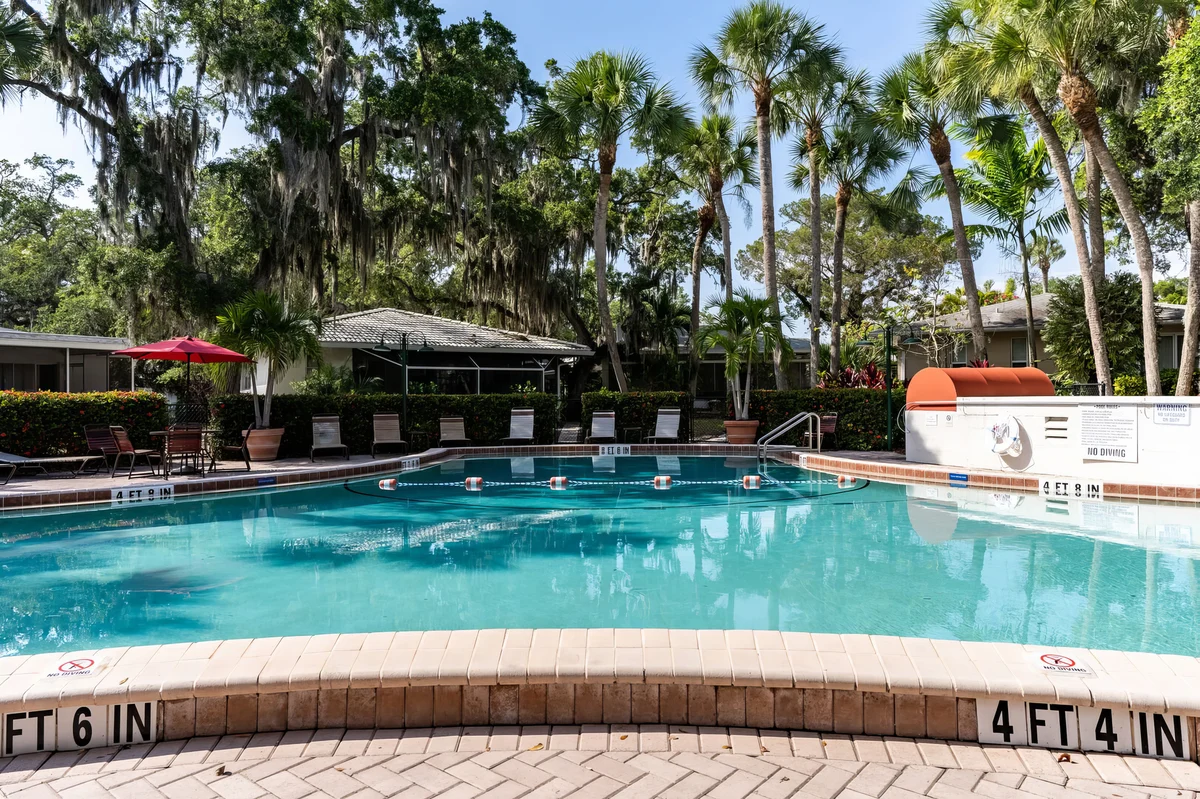 Wander Siesta Key Bayfront