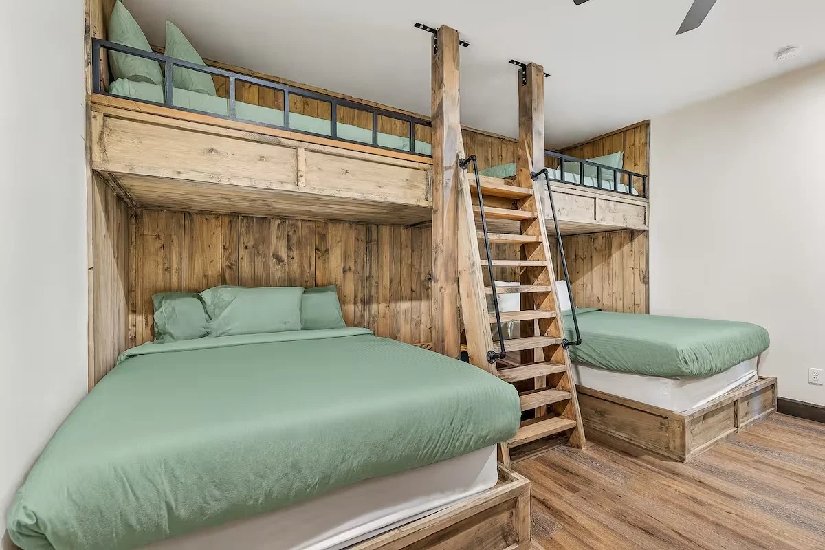 Bunk Bedroom 1 image