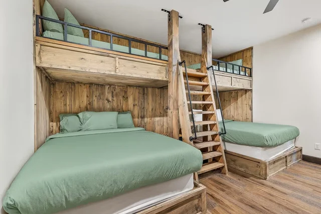 Bunk Bedroom 1 image 1