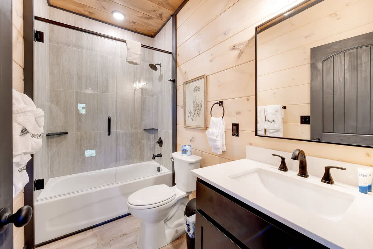 Wander Sevierville Glade