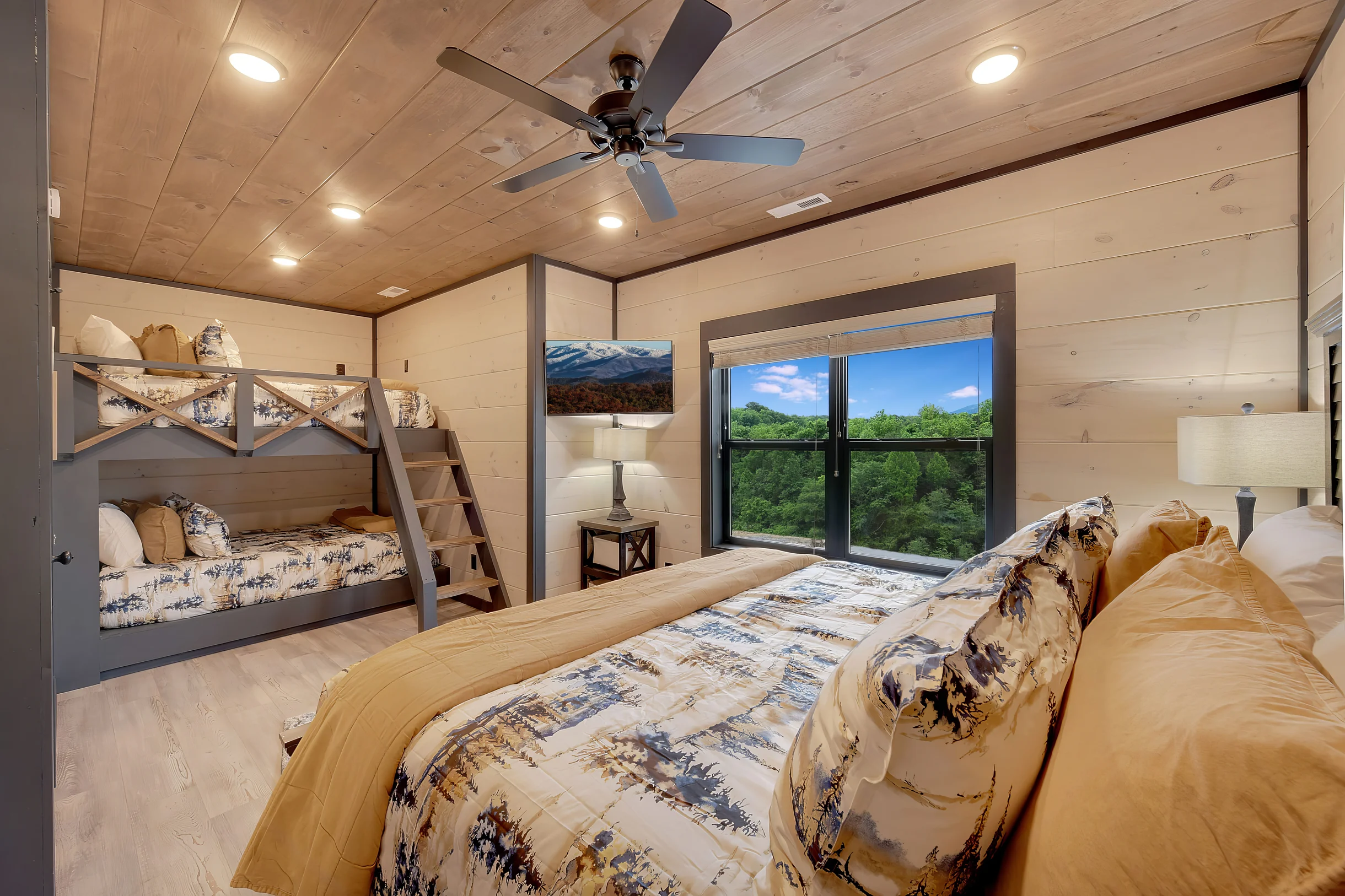 Wander Sevierville Peaks #13