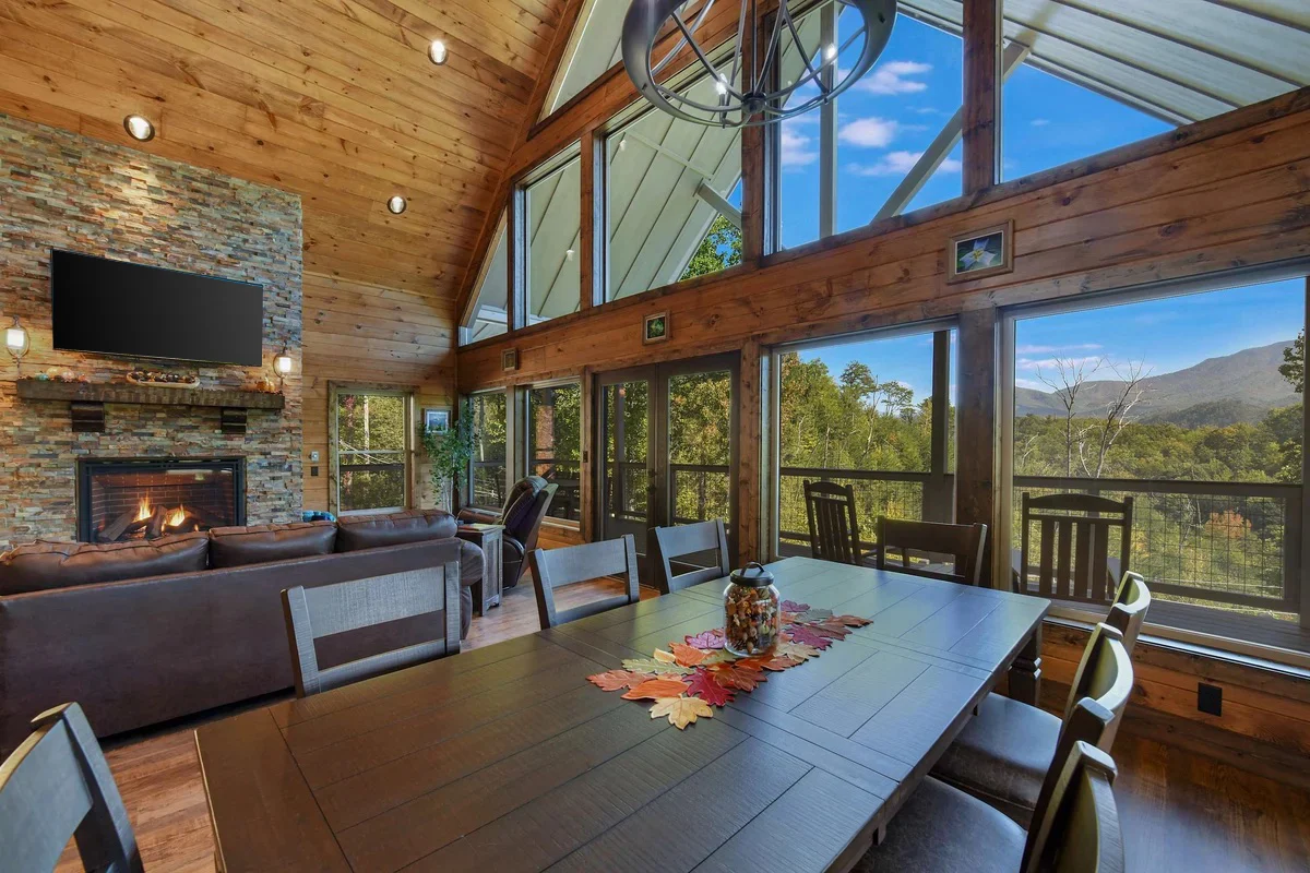 Wander Gatlinburg Peak