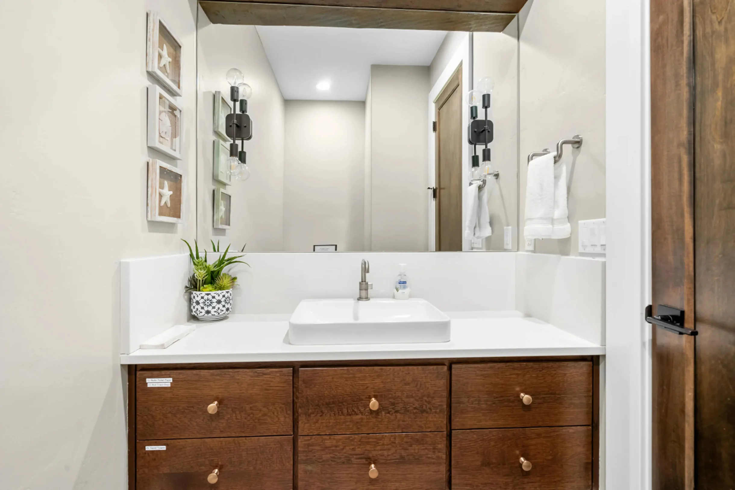 Glenn Haven | Luxury Large Group Getaway Sleeps 60 #50