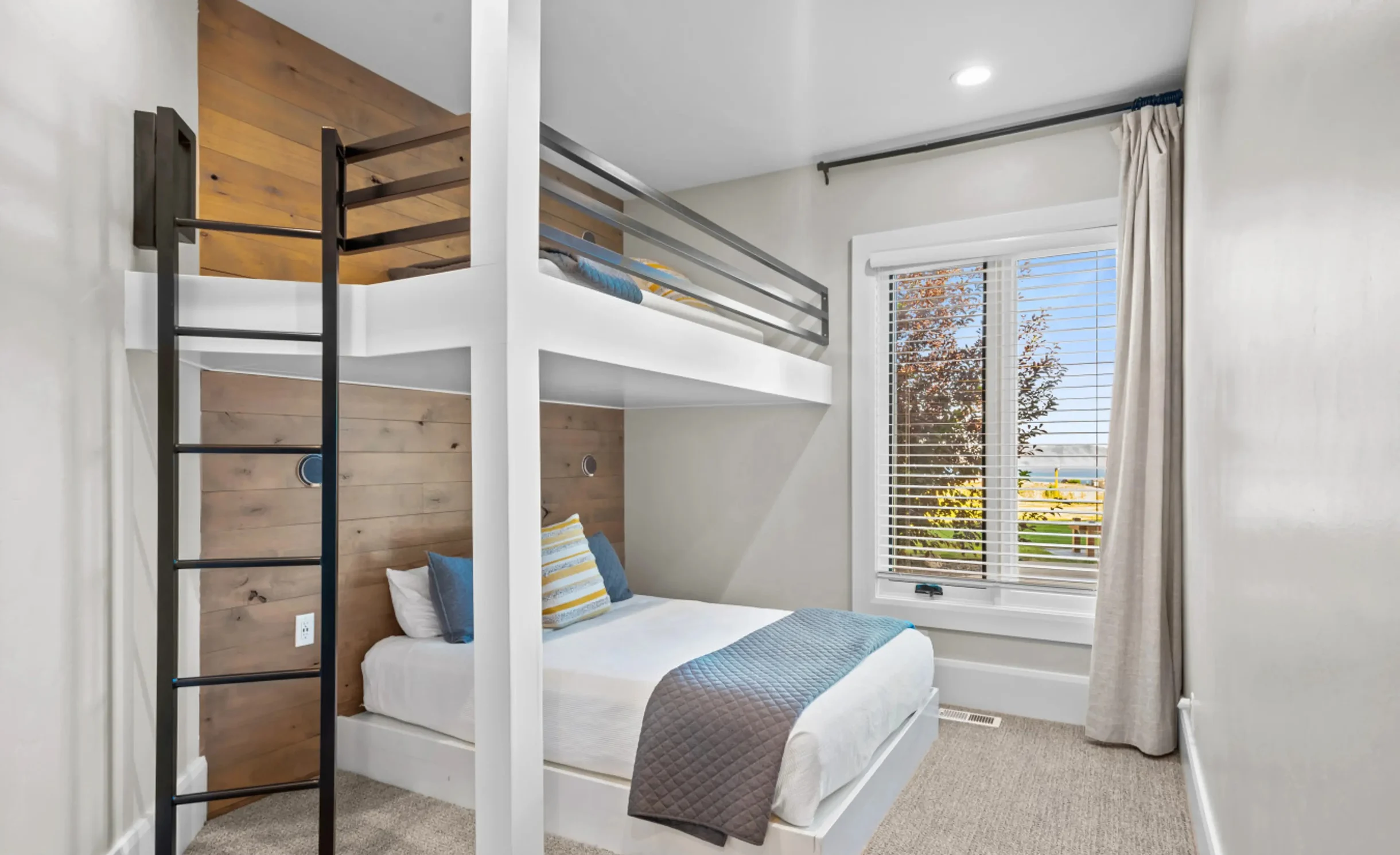 Glenn Haven | Luxury Large Group Getaway Sleeps 60 #59