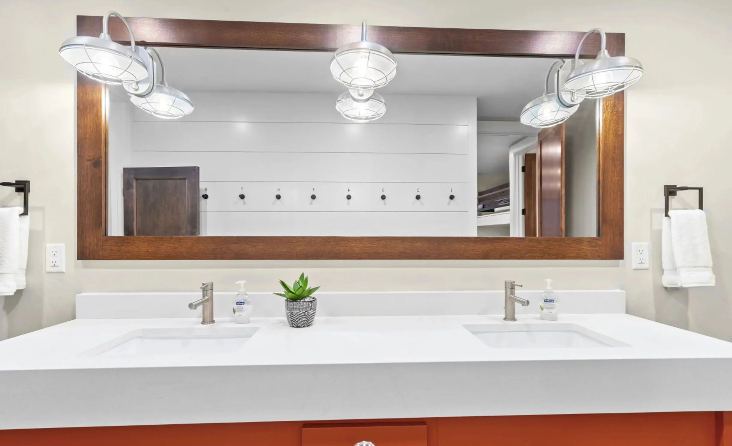 Glenn Haven | Luxury Large Group Getaway Sleeps 60 #110