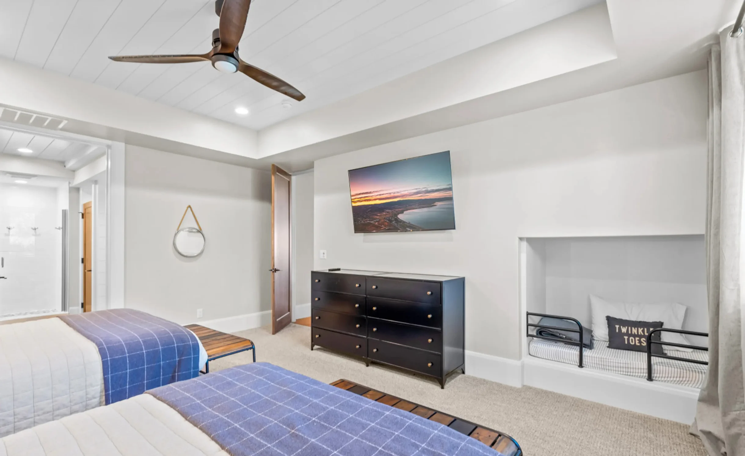 Glenn Haven | Luxury Large Group Getaway Sleeps 60 #63